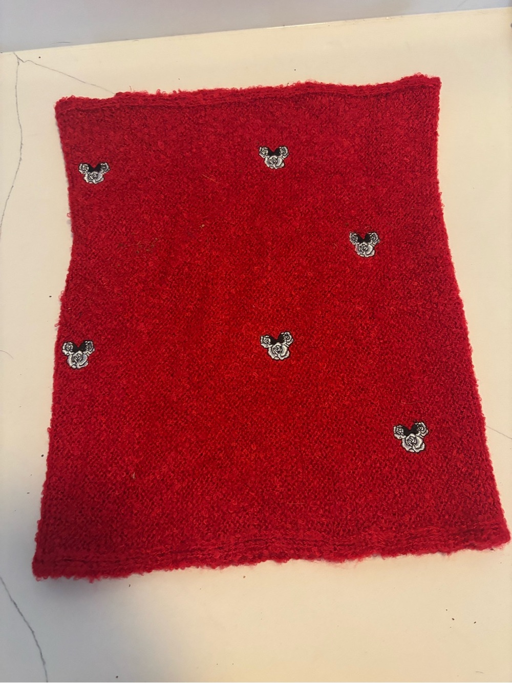 Minnie Mouse embroidered red neck gaiter